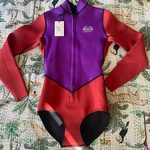 Front Zip Spring suit Splice. NWT